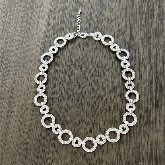 unbranded Jewelry - Chic Silver Circle Link Necklace